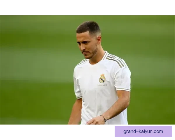 利桑德罗国家队迎来突破，逐渐成为防线核心力量，状态回暖值得关注。