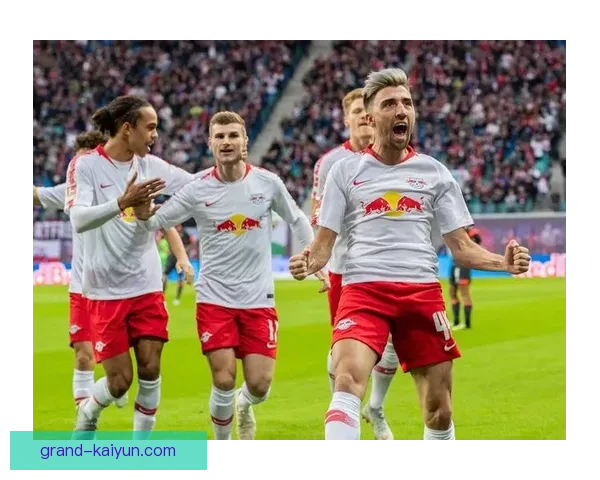 德甲红牛球迷持续狂热，球队表现备受关注