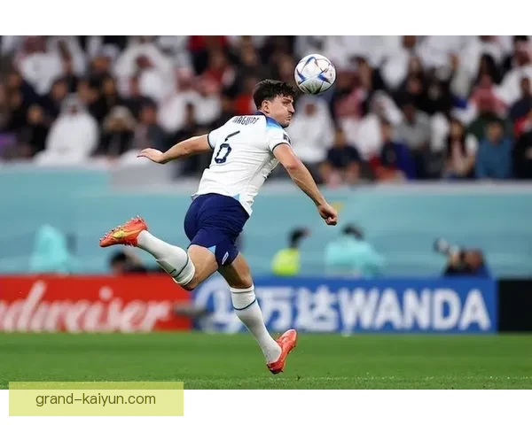 格纳布里边路突破表现稳健，持续提升进攻威胁